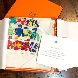 Hermès Scarf w/ Box